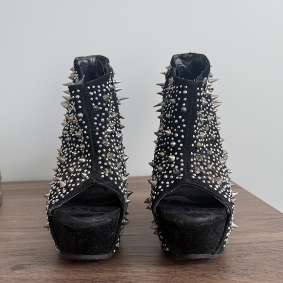 Chinese Laundry Lady Gaga-Inspired Spike Heels | Limited Edition | Size 8 - Picture 2 of 4